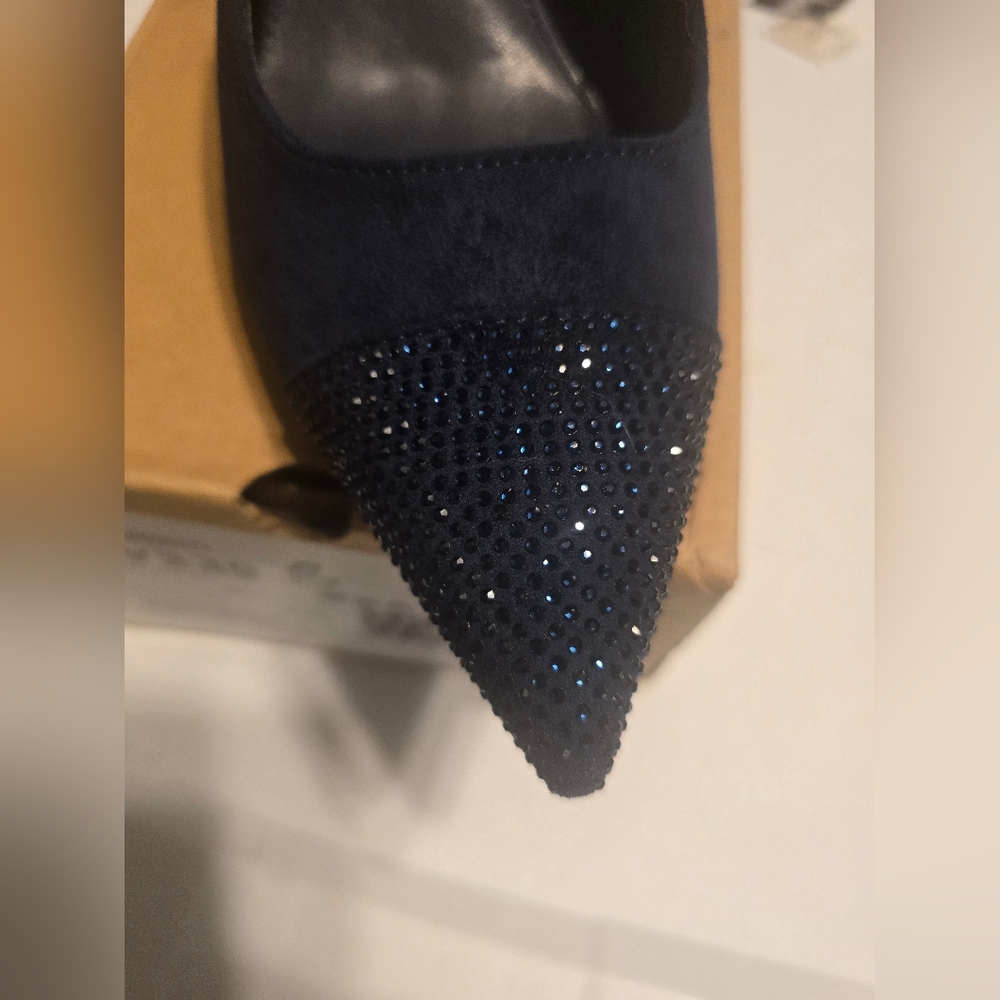 Elegant Navy Women's Heels - Picture 9 of 10